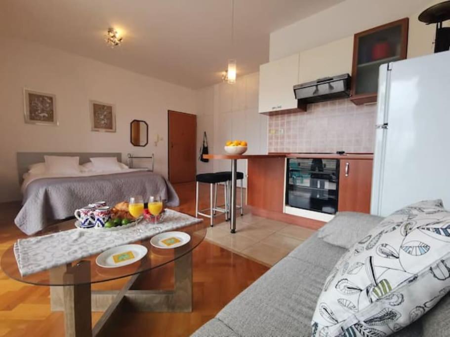 Maia'S Beach Studio Znjan Split Eksteriør billede